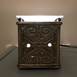 Scentsy Riga warmer